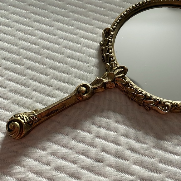 Primrose Hand Mirror - Picture 3 of 4